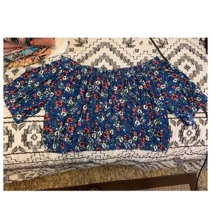 Off the shoulder cropped shirt